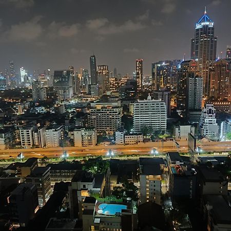 Affordable Serviced Apartments In Nana Omni Tower - Prime Sukhumvit Location Bangkok Extérieur photo