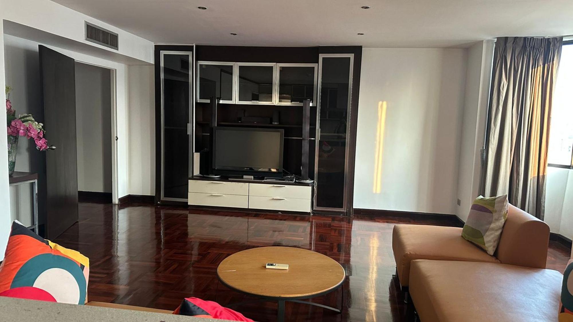 Affordable Serviced Apartments In Nana Omni Tower - Prime Sukhumvit Location Bangkok Extérieur photo