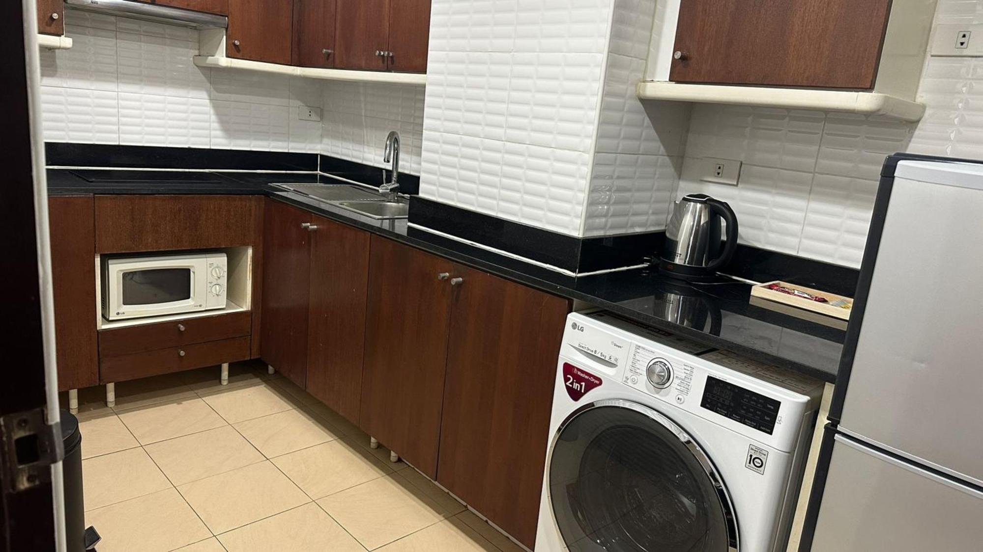 Affordable Serviced Apartments In Nana Omni Tower - Prime Sukhumvit Location Bangkok Extérieur photo