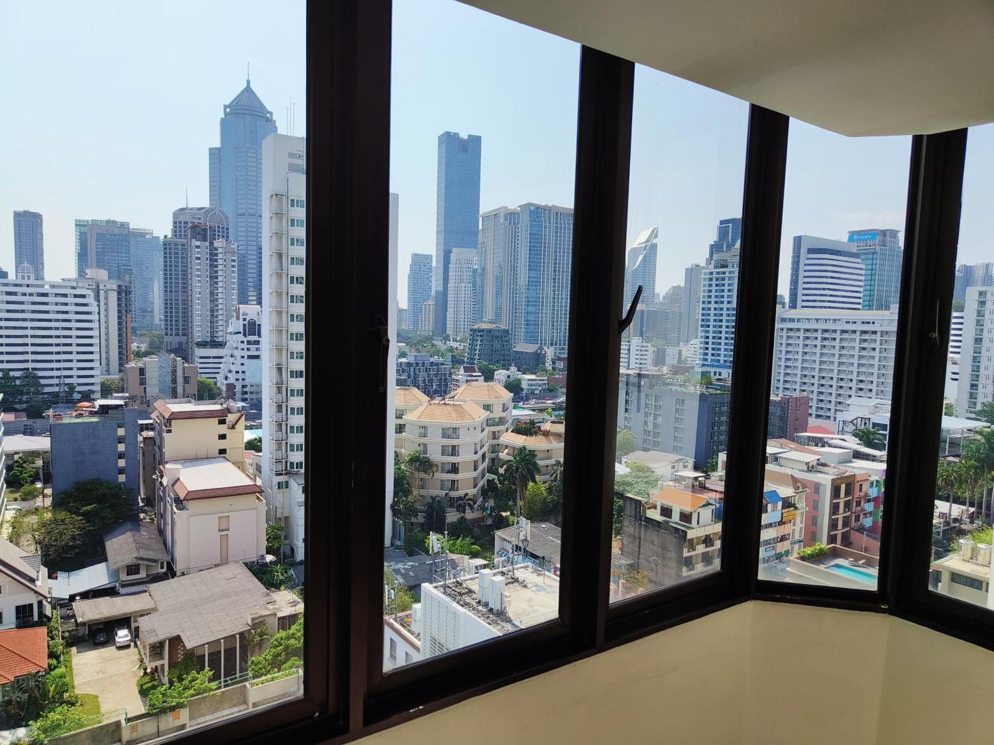 Affordable Serviced Apartments In Nana Omni Tower - Prime Sukhumvit Location Bangkok Extérieur photo