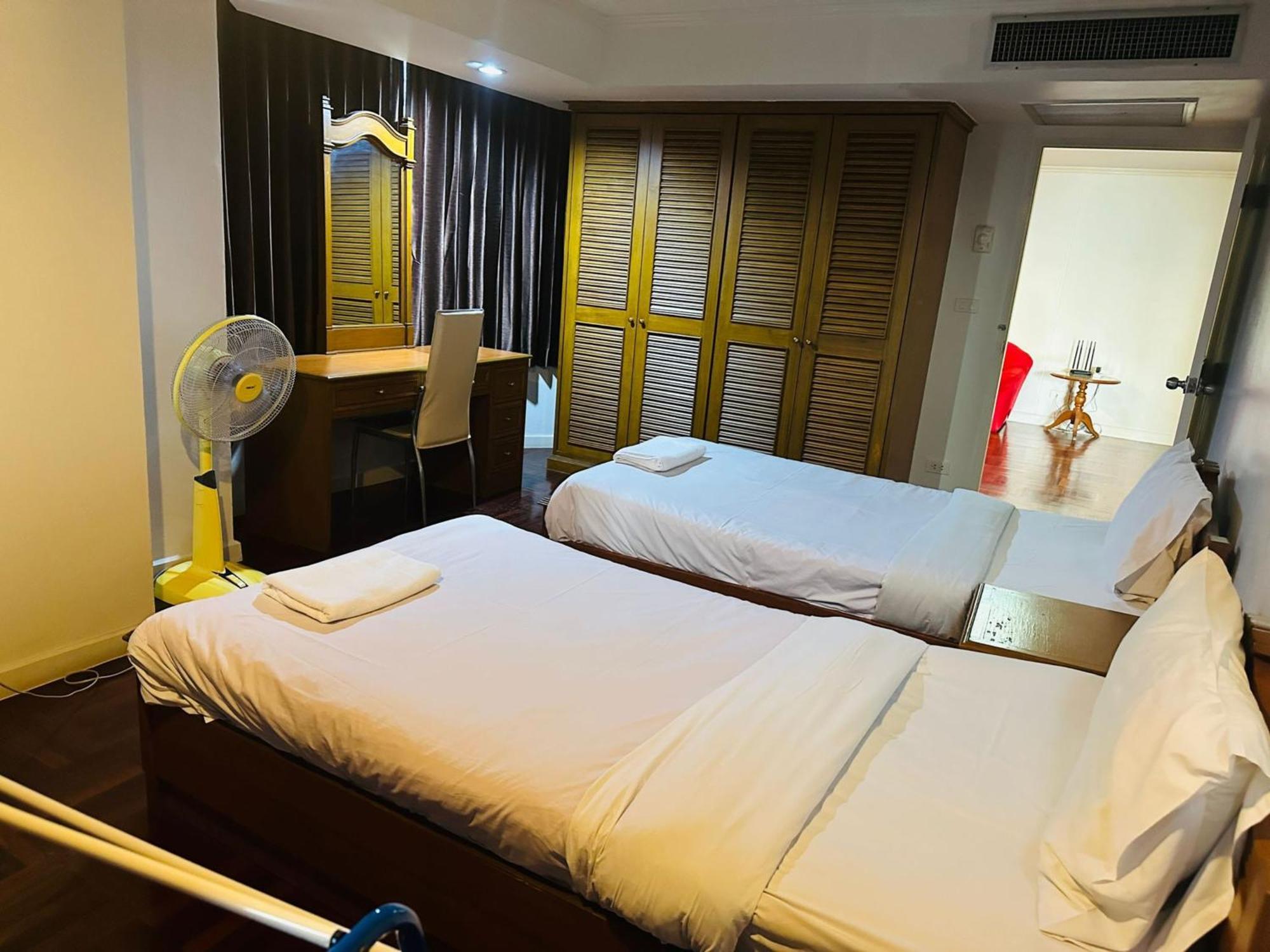 Affordable Serviced Apartments In Nana Omni Tower - Prime Sukhumvit Location Bangkok Extérieur photo