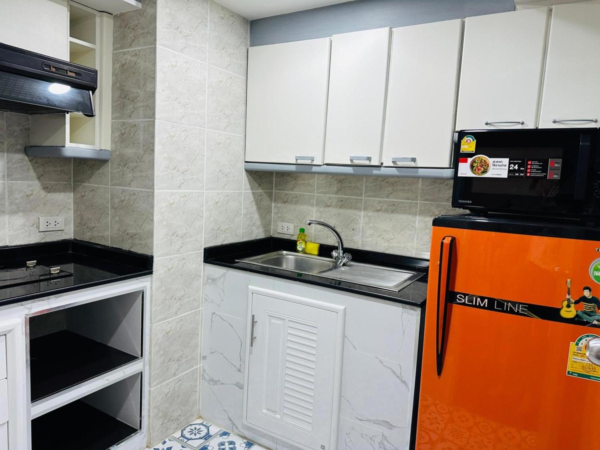 Affordable Serviced Apartments In Nana Omni Tower - Prime Sukhumvit Location Bangkok Extérieur photo