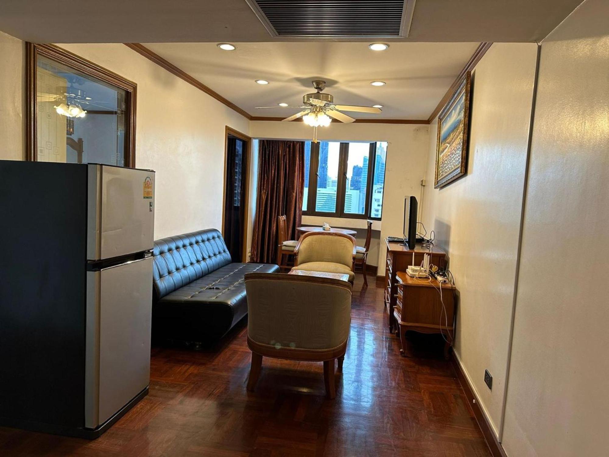 Affordable Serviced Apartments In Nana Omni Tower - Prime Sukhumvit Location Bangkok Extérieur photo