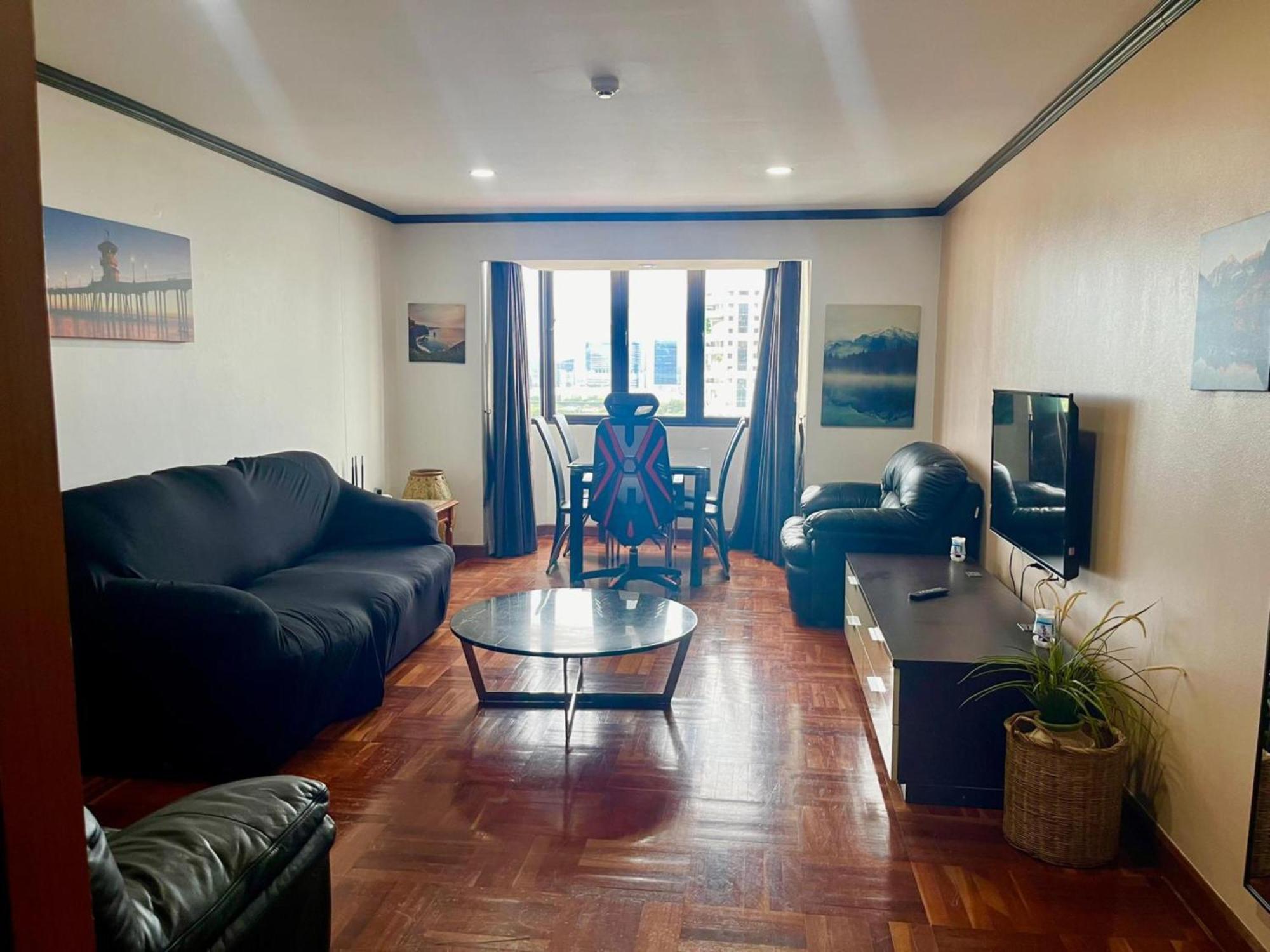 Affordable Serviced Apartments In Nana Omni Tower - Prime Sukhumvit Location Bangkok Extérieur photo